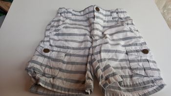 Short à rayures 3ans