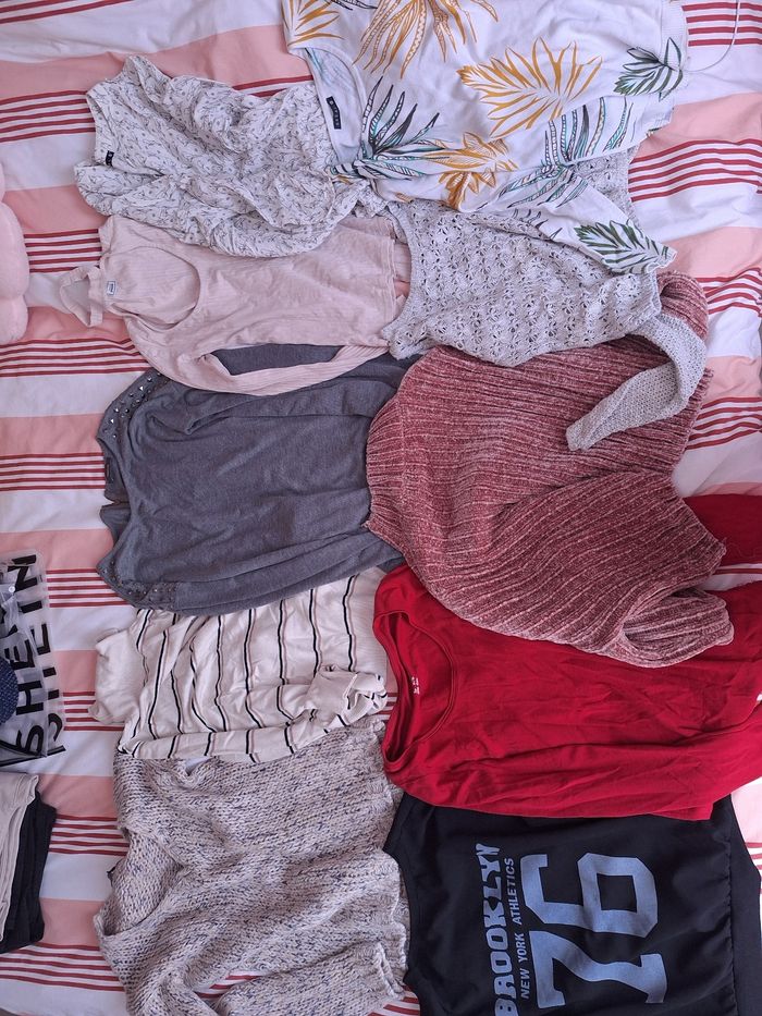 Lot vêtements en xs - photo numéro 2