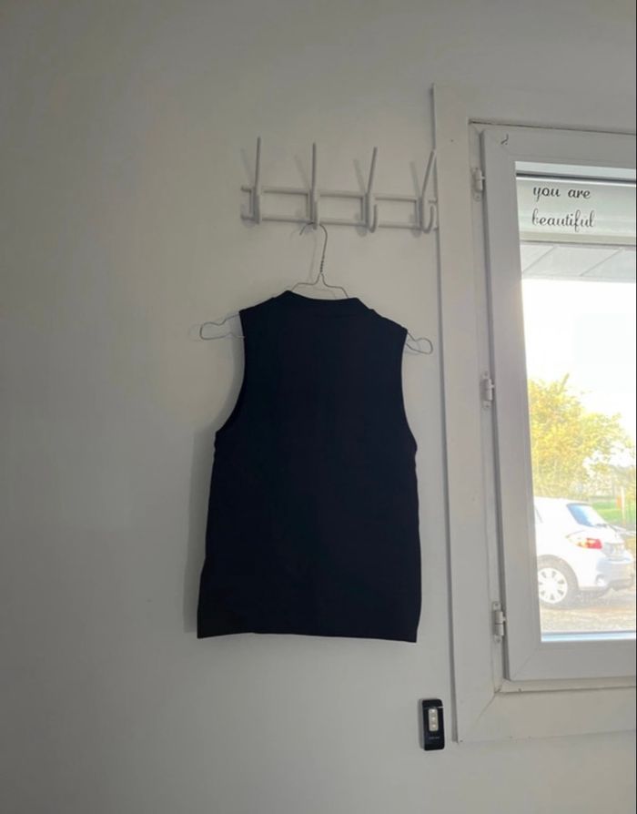 haut noir - photo numéro 3