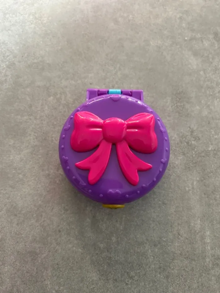 Polly pocket