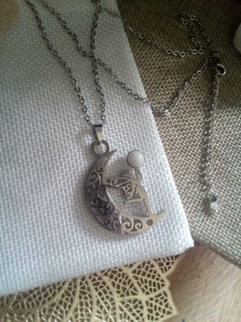 Collier petite fée, lune et pierre de lune