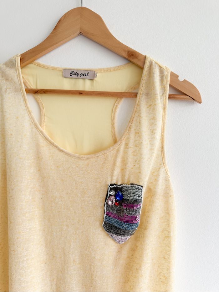 Débardeur jaune avec perles multicolores city girl taille 40 L 42 XL - photo numéro 2