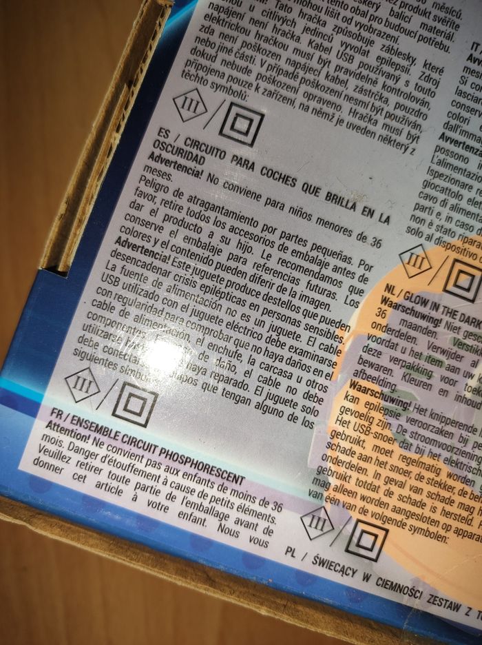 Circuit phosphorescent, voiture électrique inclus rechargeable par usb - photo numéro 6