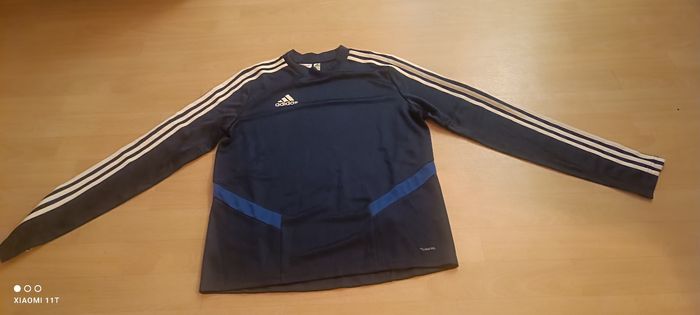 Tee shirt garçon taille 13/14 ans