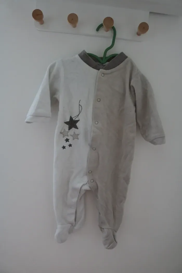 Lot pyjamas garçon 6 mois - photo numéro 7