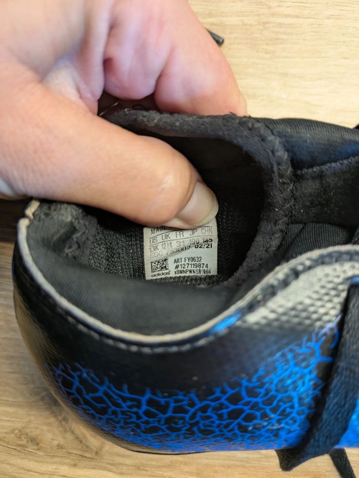 Chaussures foot adidas 31 - photo numéro 7