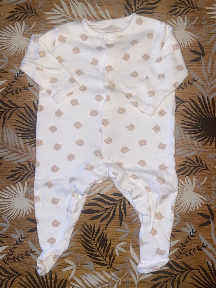 Pyjama coton blanc à motif ourson primark bb 0-3 mois