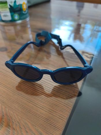 Lunettes bébé avec sangle