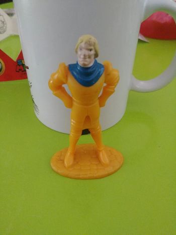 Figurine Phoebus Le bossu de notre dame de paris nestle figure