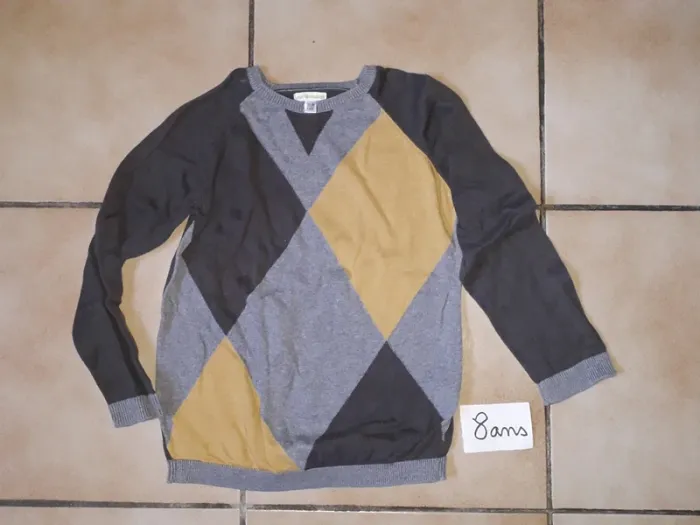 Pull 8 ans garçon
