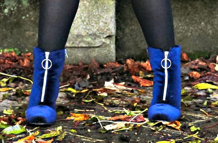 Bottines bleu marine effet velours – talons ronds & zip argenté chic - photo numéro 3