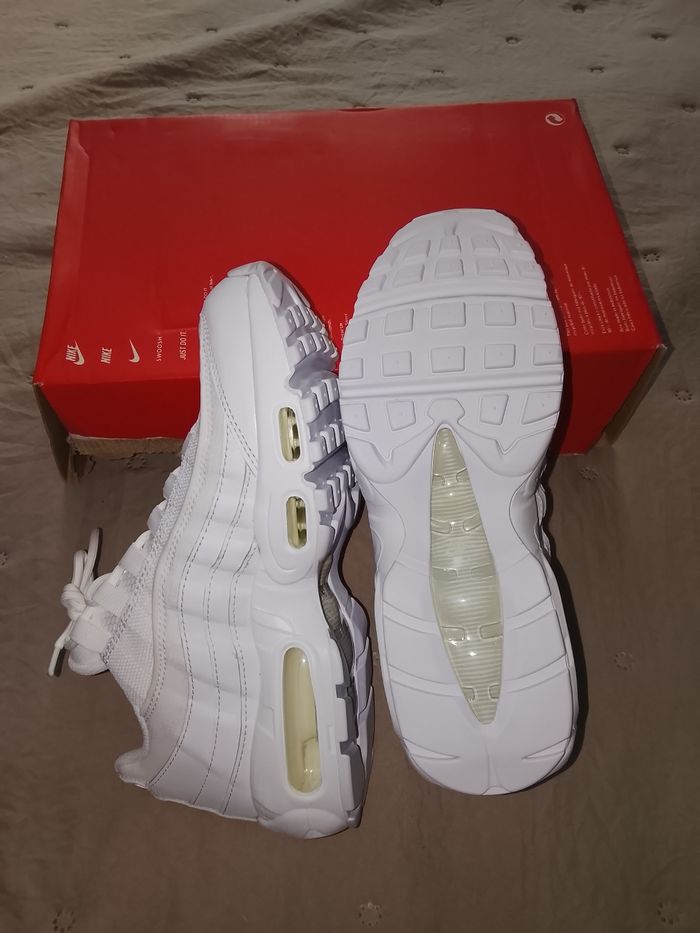 Air Max 95 Essential blanche taille 38 - photo numéro 4