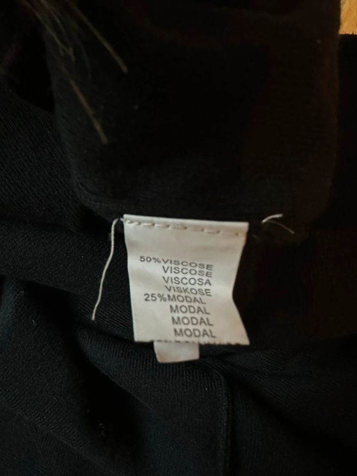 Pull noir en col V pour femme taille S/M - photo numéro 7