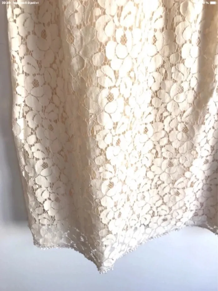 Haut crème sans manches en dentelle Azaka taille 36 - photo numéro 4