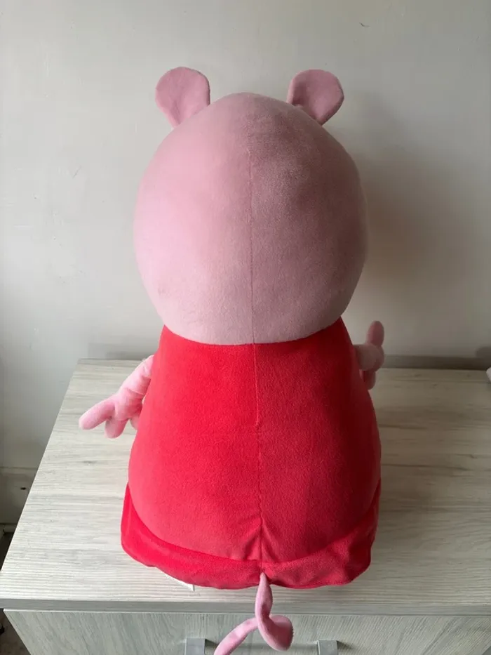 Peluche peppa pig xxl - photo numéro 3