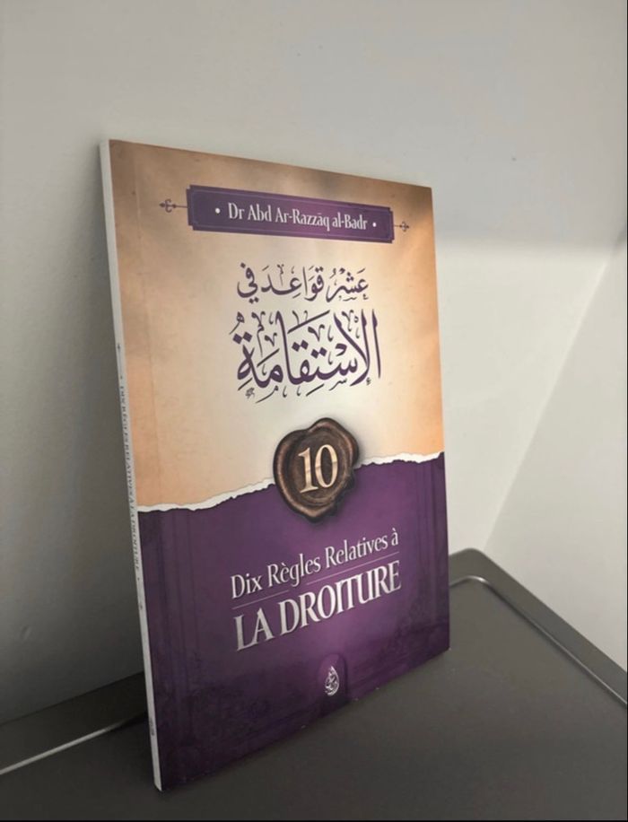 Livre les dix règles relatives à la droiture