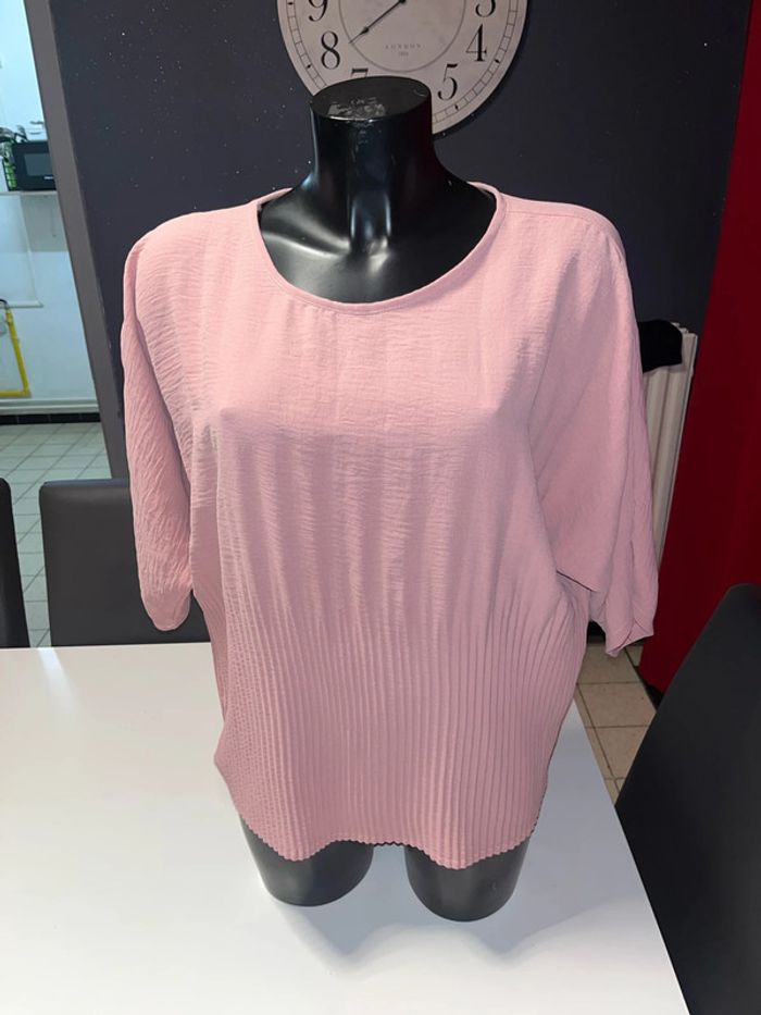 T-shirt / L