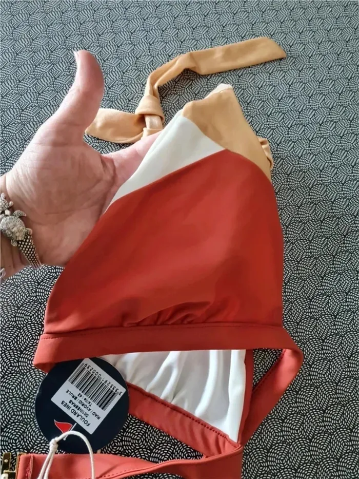 Haut de maillot de bain drapeau rouge - photo numéro 8