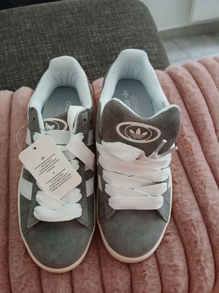 Vend basket campus Adidas - photo numéro 2