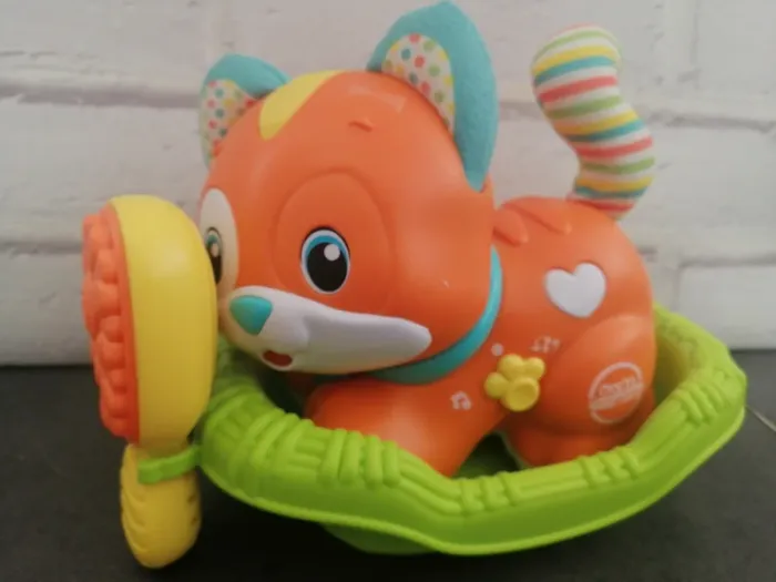 ''minou miaou ''chat interactif clementoni des 18 mois