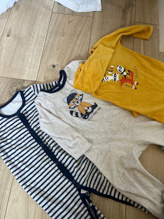 Lot 3 pyjamas - photo numéro 2