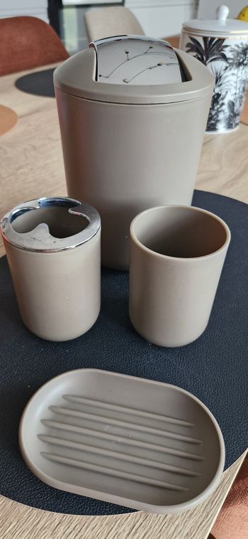 Ensemble salle de bain 