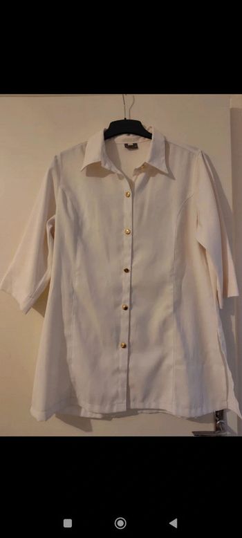 Chemise blanche manches 3/4 boutons dorés taille 50 Venca