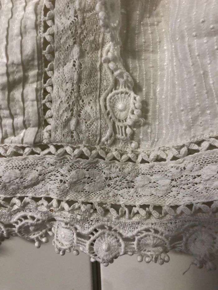 Tunique habillée chic légère Zara . Brodée. 38.Taille M - photo numéro 5