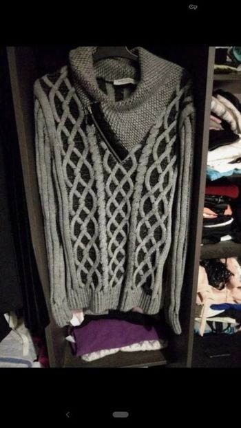 Pull gris