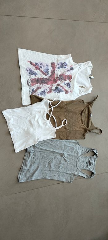 Lot vêtements filles 10 ans