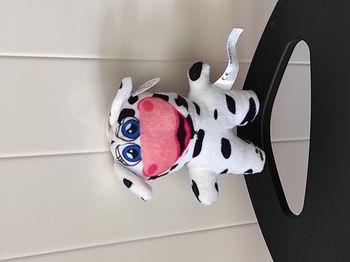 Peluche vache 17 cm – blanc, noir, rose & bleu – très bon état