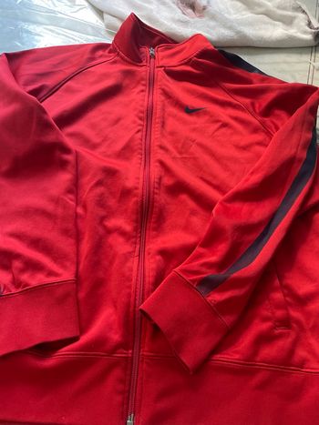 Veste Nike rouge