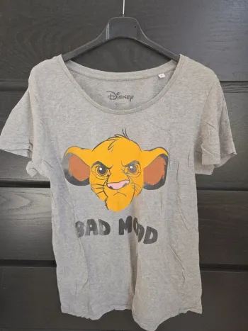 Tee-shirt le roi lion gris Disney