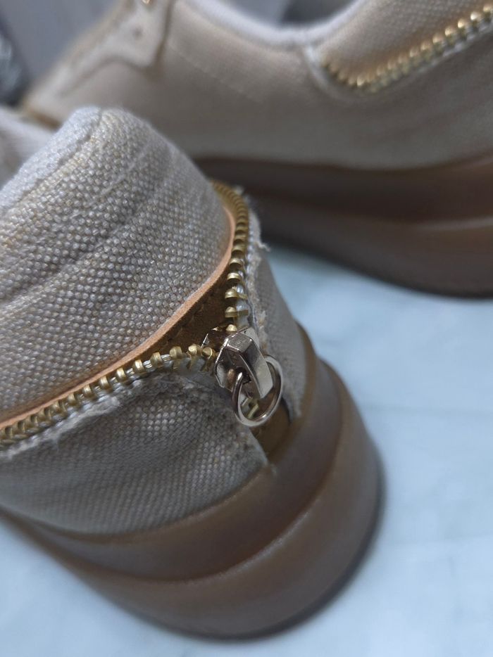 Baskets en toile Camel et Beige - Style Rétro - Neuves - Taille 39 - photo numéro 3