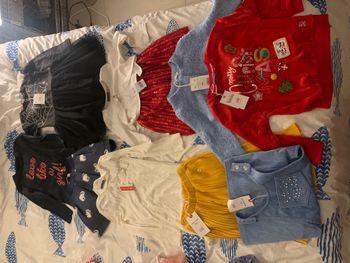 Lot vêtements fille 4/5 ans