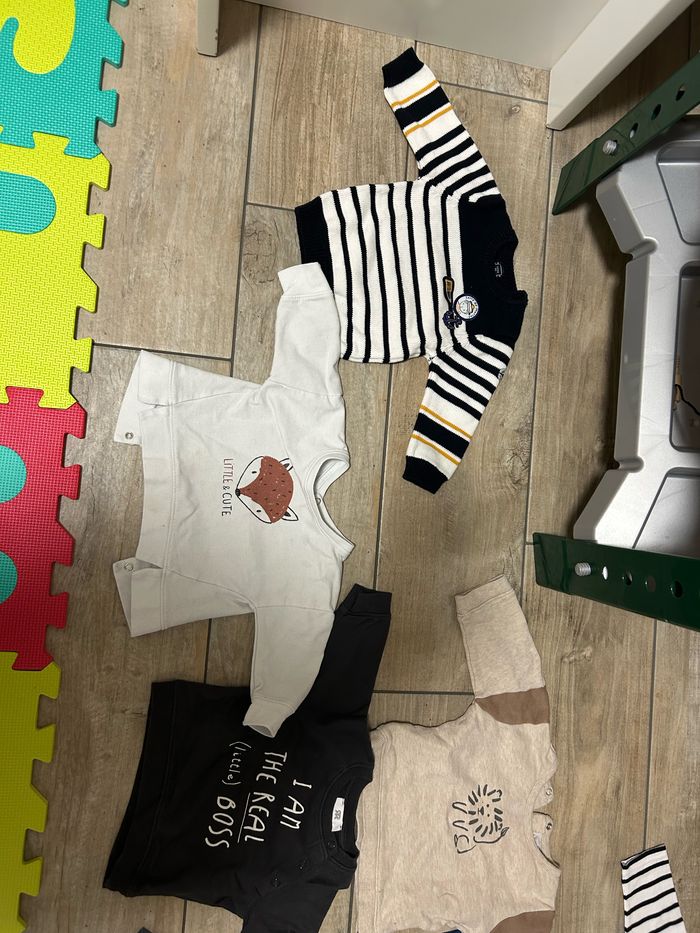 Lot de haut bébé 6 mois