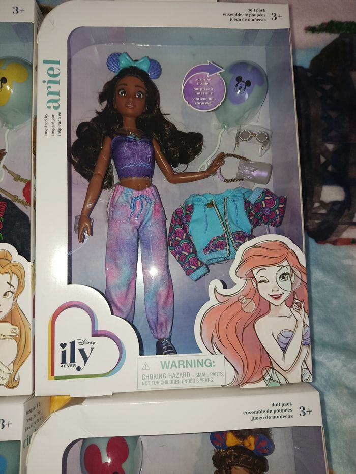 Lot de quatre poupées ily doll Disney store - photo numéro 5