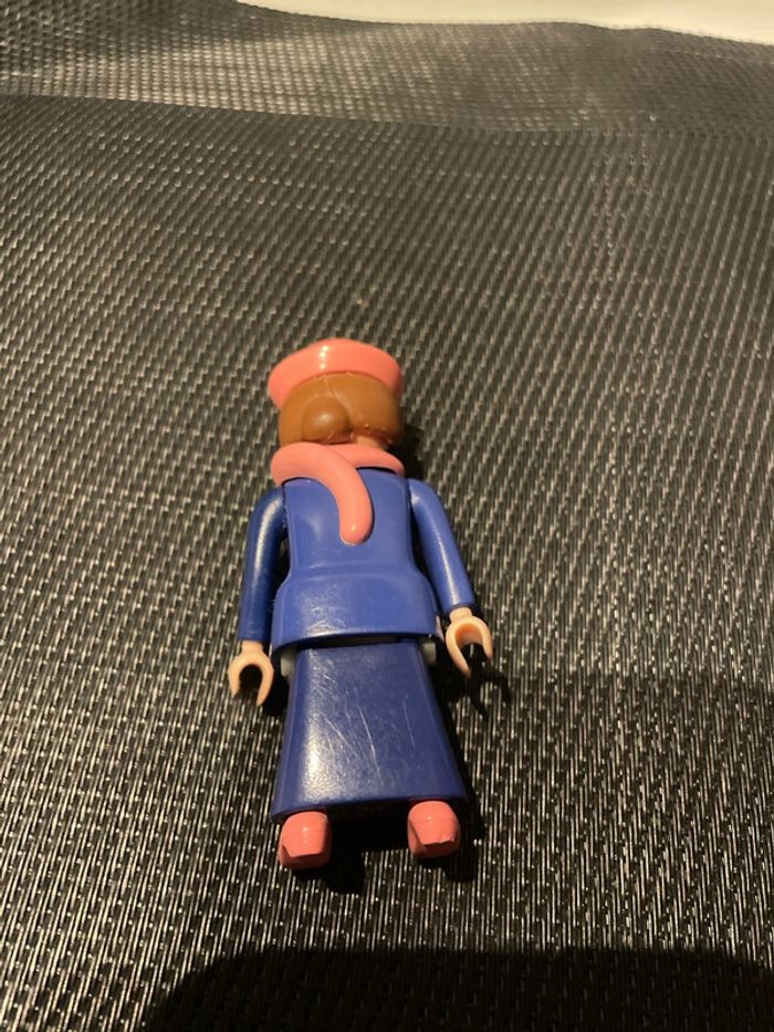 Playmobil figurine femme chignon écharpe et chapeau roses robe bleue 1900 belle époque - photo numéro 6