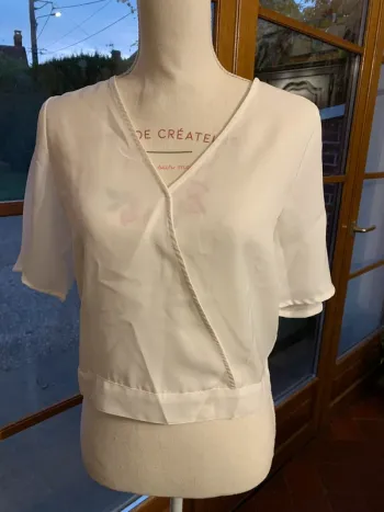 Blouse écru Jennyfer T.L