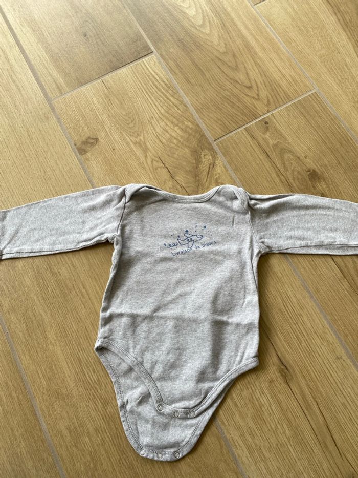 Lot 5 body 12 mois petit bateau - photo numéro 4