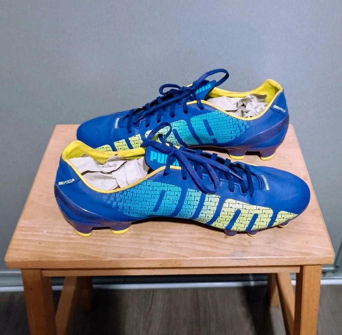 Chaussures crampons foot Puma Evospeed 4 pointure 43 - photo numéro 2