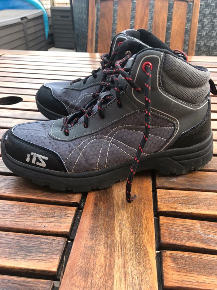 Chaussures de randonnée pointure 36 - photo numéro 4