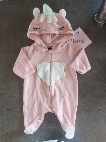 Surpyjama licorne 1 mois