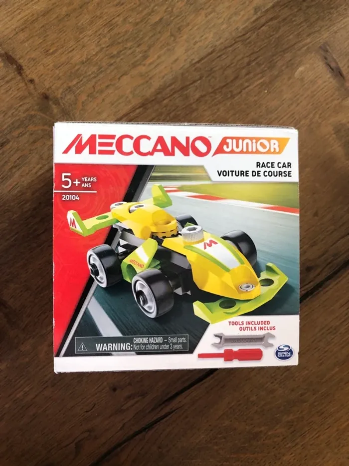 Mécano voitire de course