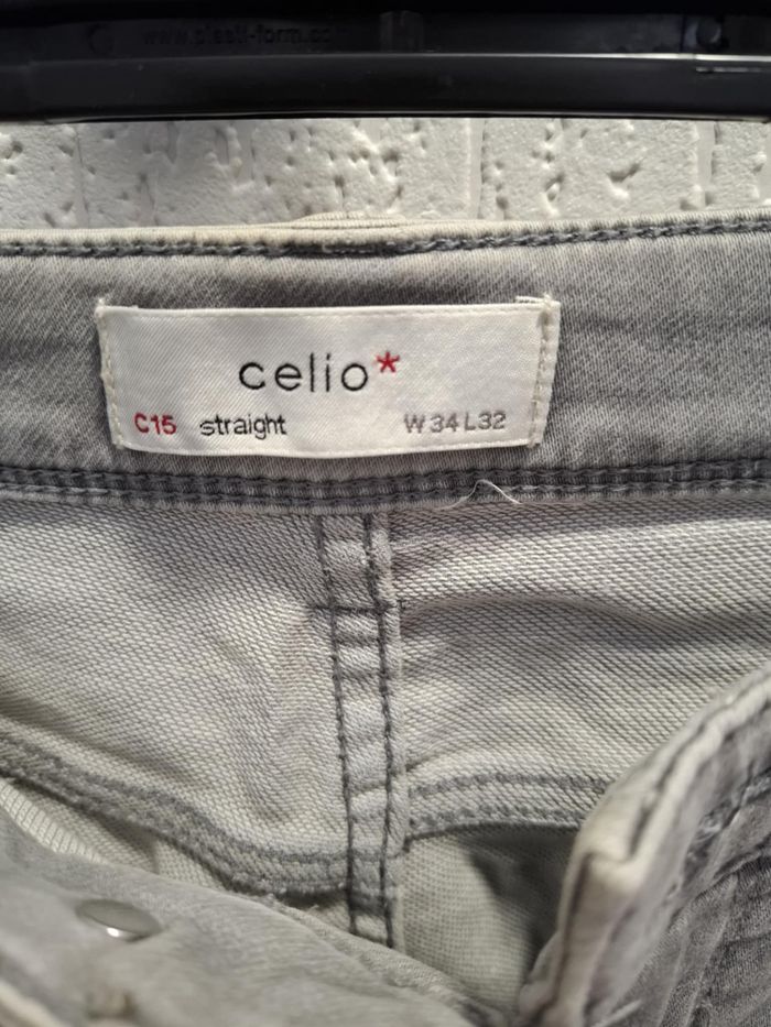 Joli jean homme Celio C15 straight W34 L32 gris clair très bon état - photo numéro 2
