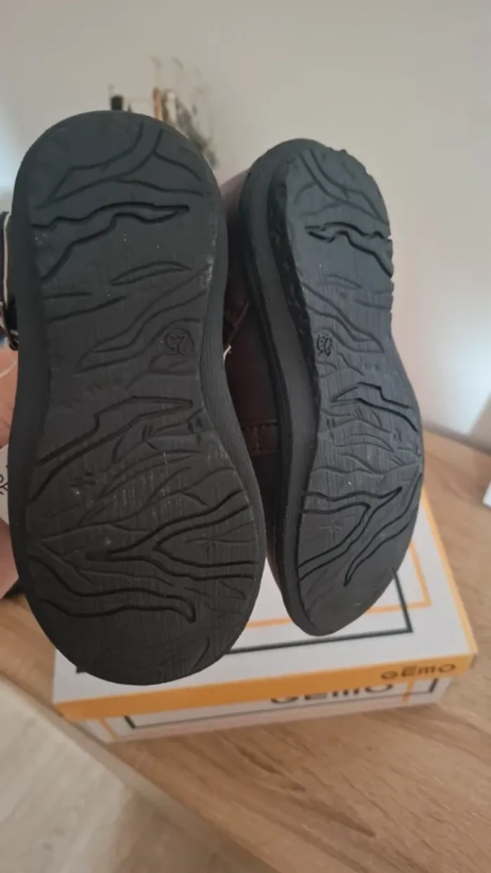 Chaussure neuf - photo numéro 3