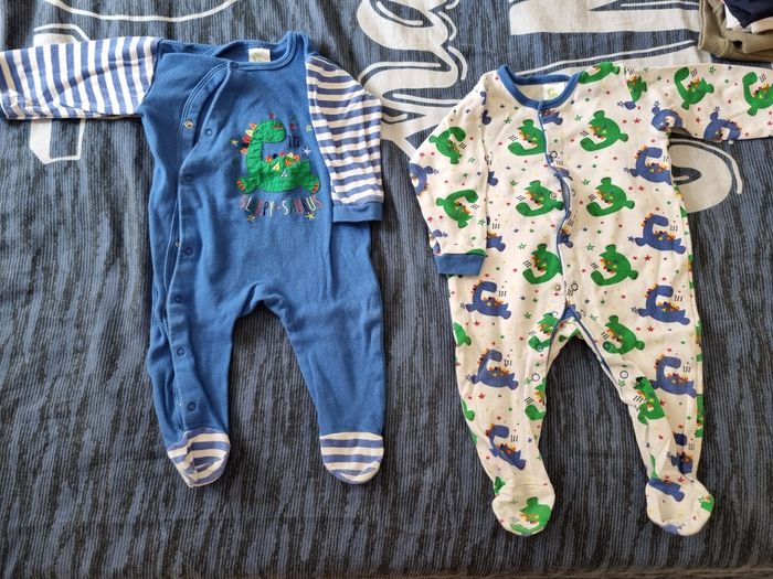 2 Pyjama 6/9 mois