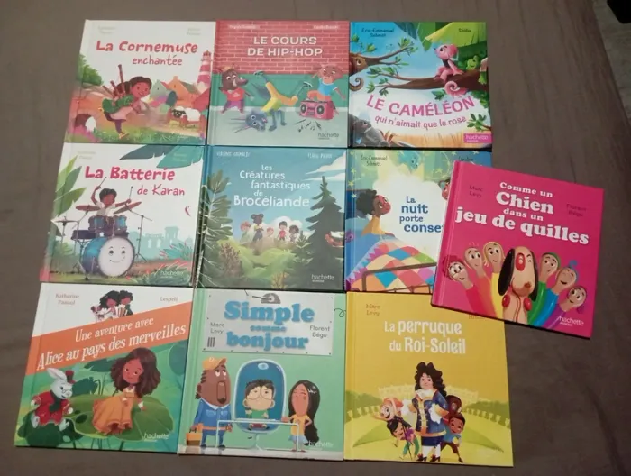 Lot de 10 petit livre