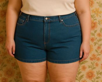 Joli short en jean's Inextenso taille 48