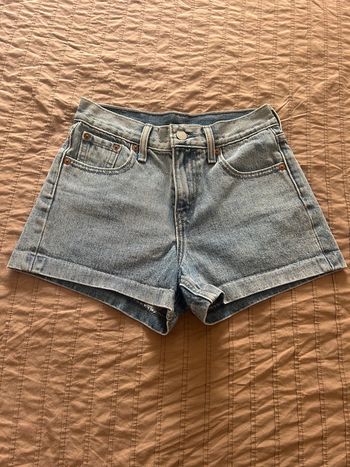 Short en jean Levis